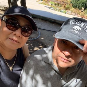 Meet your Posher, Adela